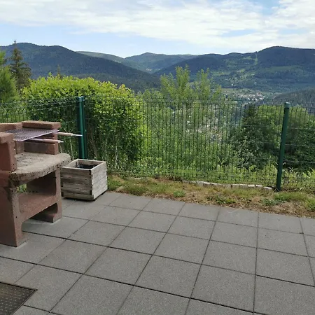 Maison Independante Avec Jardin, Terrasse Et Cheminee A Country house *