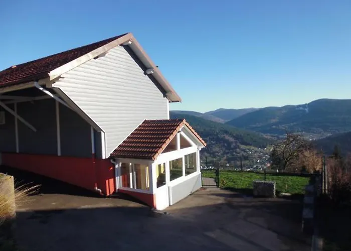 Maison Independante Avec Jardin, Terrasse Et Cheminee A - Fr-1-589-339 *